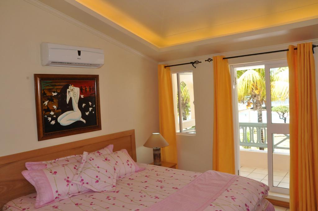 Villas Right On The Beach Belle Mare Ngoại thất bức ảnh